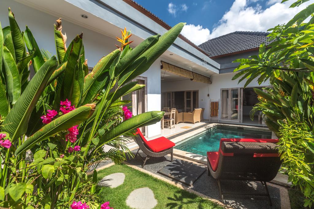 Castro Villa Seminyak Exterior foto