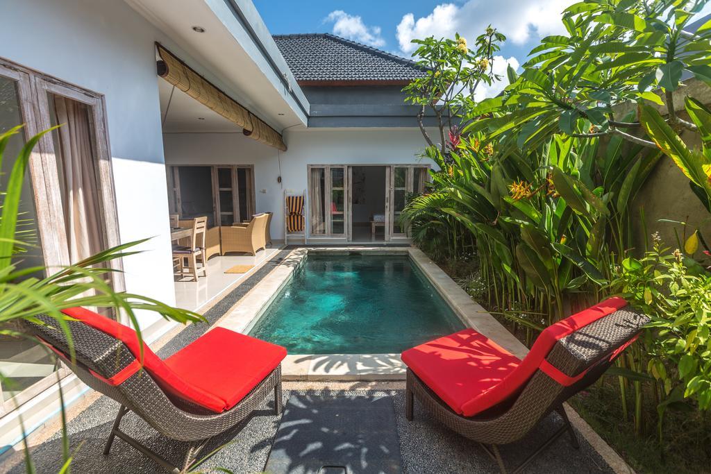 Castro Villa Seminyak Exterior foto