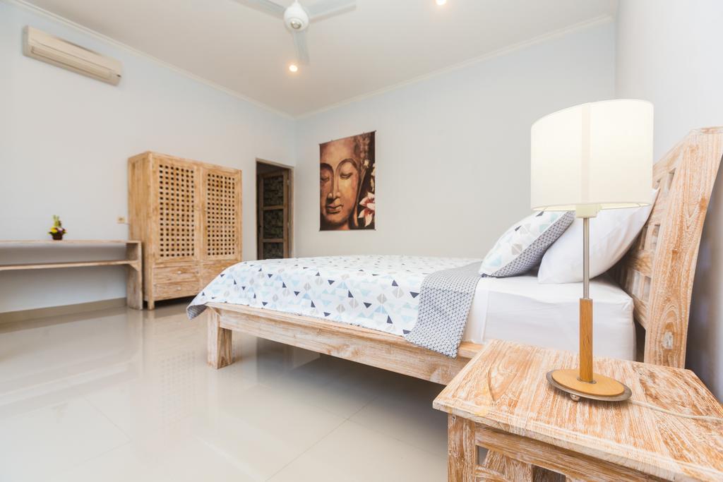 Castro Villa Seminyak Exterior foto