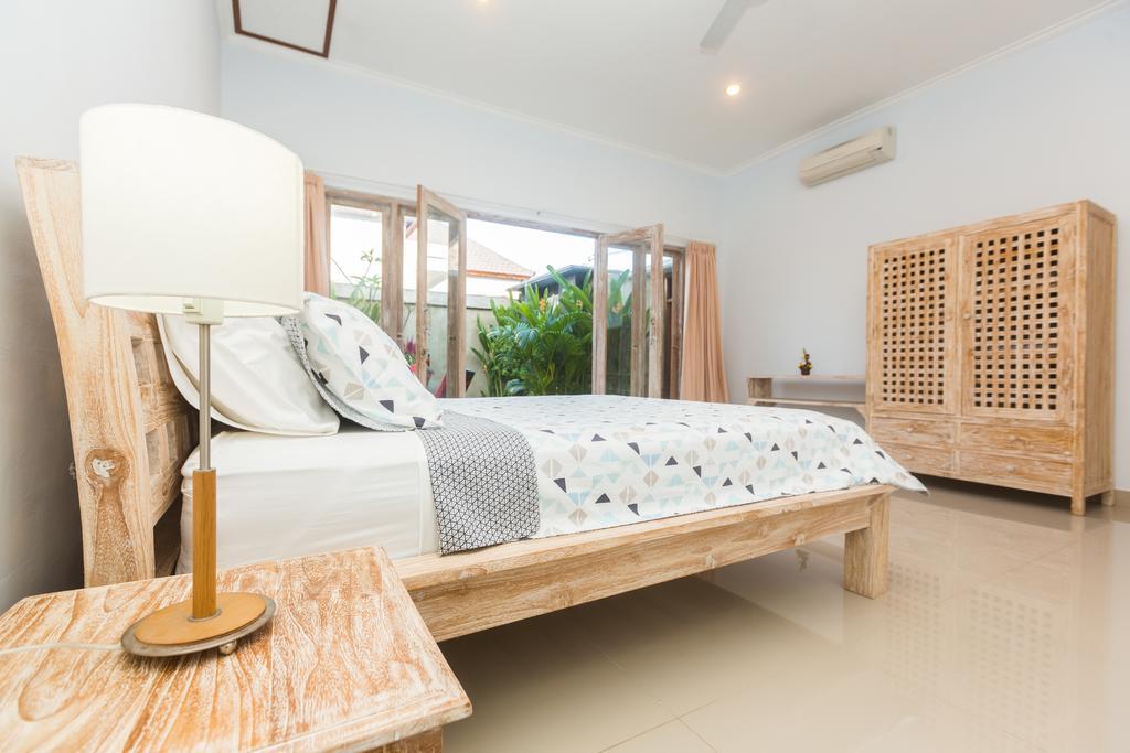 Castro Villa Seminyak Exterior foto